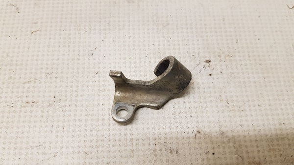 Kytkinvaijerin pidike (SUZUKI RMZ250 2008) 23911-10H00