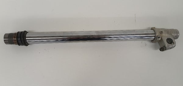 Etuhaarukan liukuputki, oikea &ndash; 43 mm KYB  51425-KZ4-A11