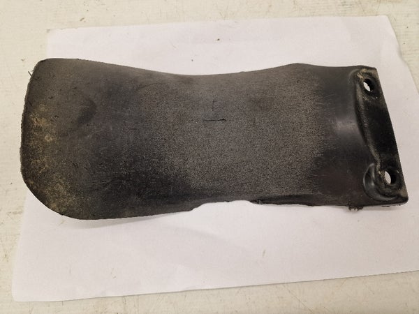 MUD GUARD (SUZUKI RM125 2001) 13738-36E01