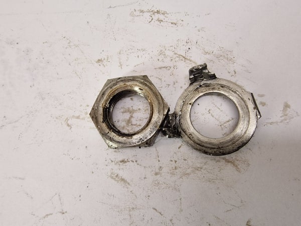 HEXAGON NUT DIN0936-M18X1,5 R. (KTM SMR560 2006) 0936181505