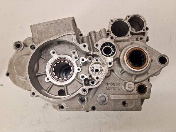 ENGINE CASE CPL. 540 SXS 06 (KTM SMR560 2006) SXS06530006