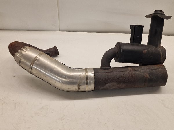 Yamaha MUFFLER ASSY 1 (YAMAHA VT500XL Venture 2005) 8DJ-14710-01-00  8DJ147100100