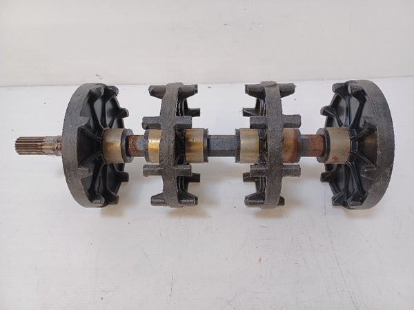 Vetoakseli (LYNX RACING 440 2002 B) 504151792 504151803 504151834