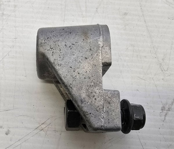 Bracket 7 (kapea) 8DF-47419-00-00 &mdash; Yamaha RX-1 / RX Warrior, purkuosa