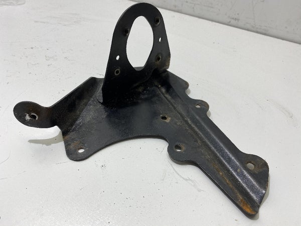 Takapukin kiinnitin oikea (Lynx RS 600 2008) 518325753  518326766