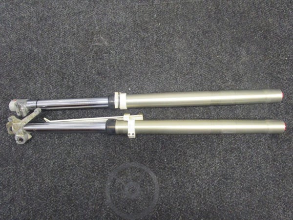 Etuhaarukka (KTM LC4 640 1998) 58401001100