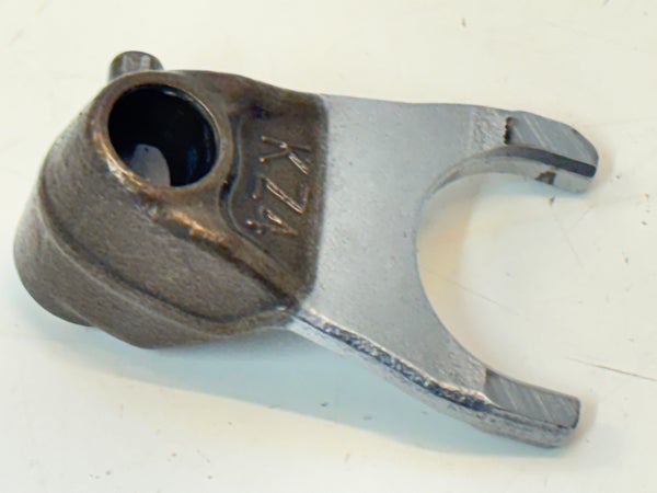 FORK, CENTER GEARSHIFT (HONDA CR 125 2005 B) 24231-KSR-730