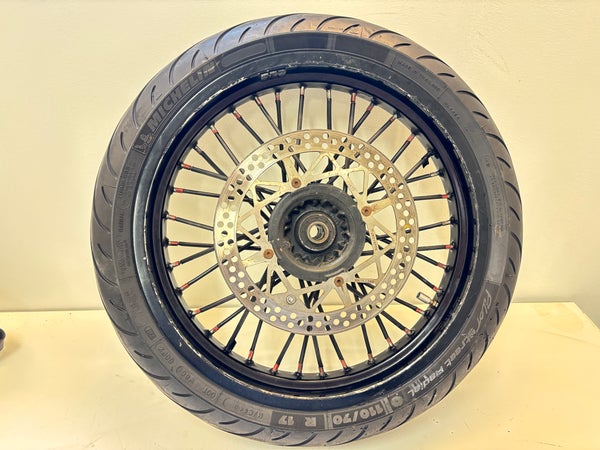 Hub assy (Motovanne etu R17")(Husqvarna SMS/WRE125 2008) H8000A7201, 8000A7201