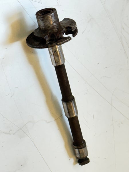 Valve shaft (Husqvarna SMS/WRE125 2008) H800083116, 800083116