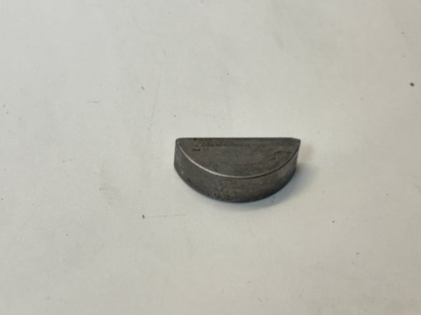 WOODRUFF KEY 5X6,5 HARDED  6946005-KTM 640 LC4-E (2001)-Purkuosa