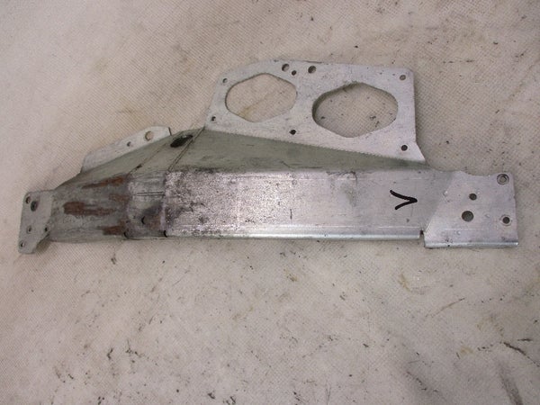 Vetoakselin pohjapanssari vasen (LYNX Adventure GT 600 E-TEC 2011) 518326658