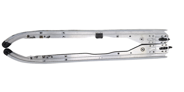 Frame, Sliding 1 (8DM-47411-00-00) + Frame, Sliding 2 (8DM-47412-00-00) &mdash; pari, Yamaha RX Warrior 2004 RXW10J, jatkettu 144&rdquo; matolle