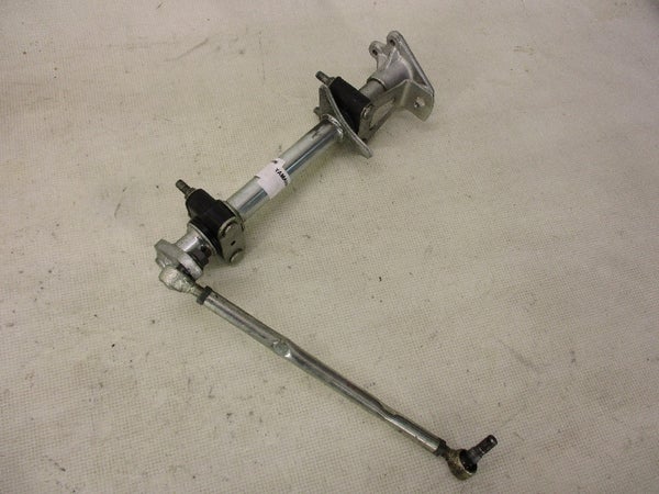 Ohjaustanko ylempi (YAMAHA RS VIKING 1000 2006) 8FA-23813-01-00